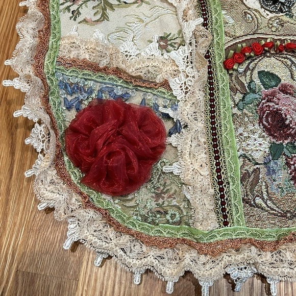 Vintage Maggie Mae of Mount Dora tapestry lace appliqué floral boho shoulder bag - Picture 3 of 9